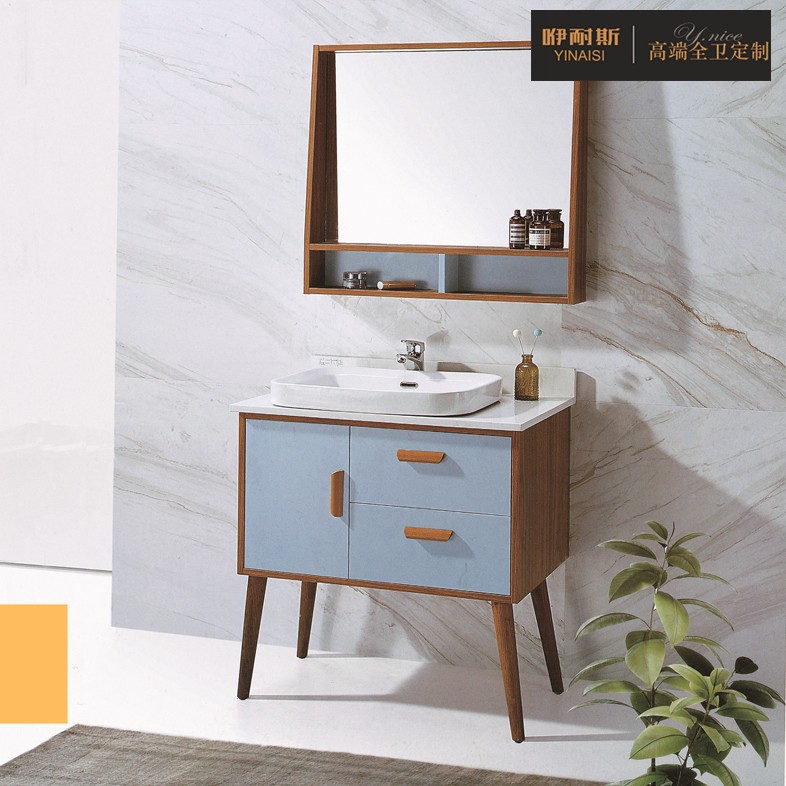 分辨实木浴室柜质量好坏:一看二闻三敲四掂